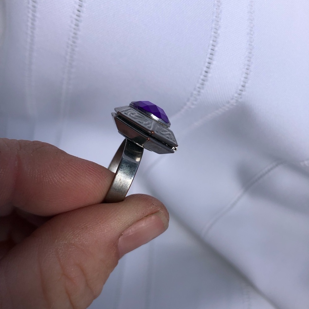 Vtg Locket Ring with Purple Rhinestone - Picture 6 of 10